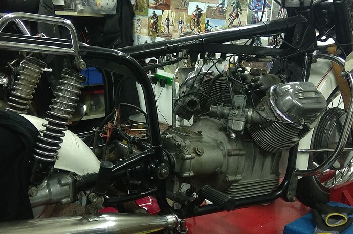 moto guzzi day 1 engine.jpg