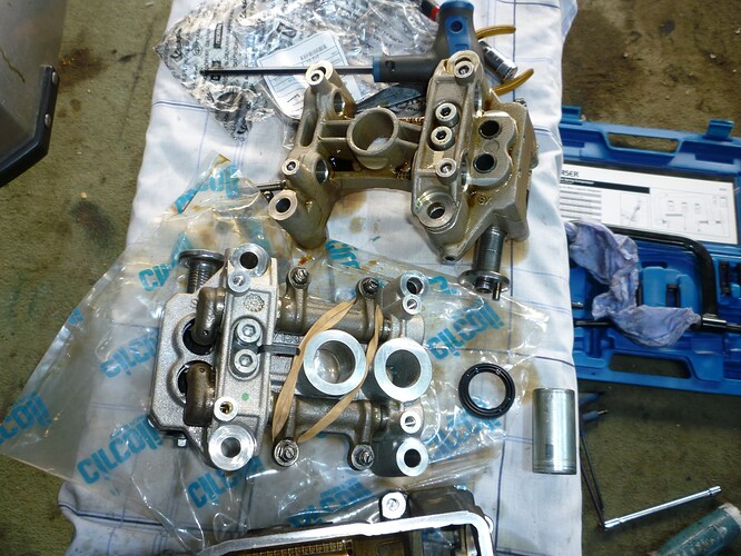 Cam Carriers_plus_spark_tube