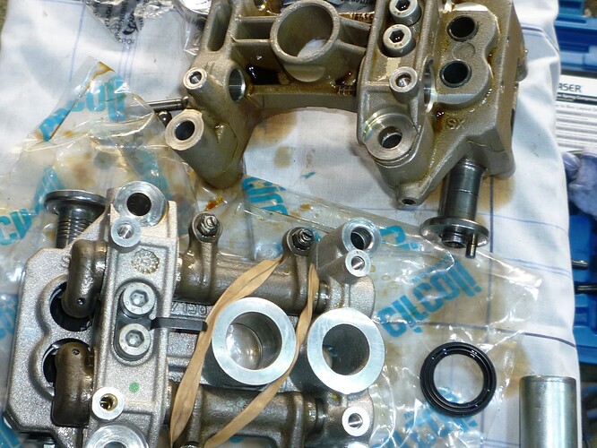 Cam Carriers_plus_spark_tube
