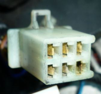 Z1_electric_connector_4